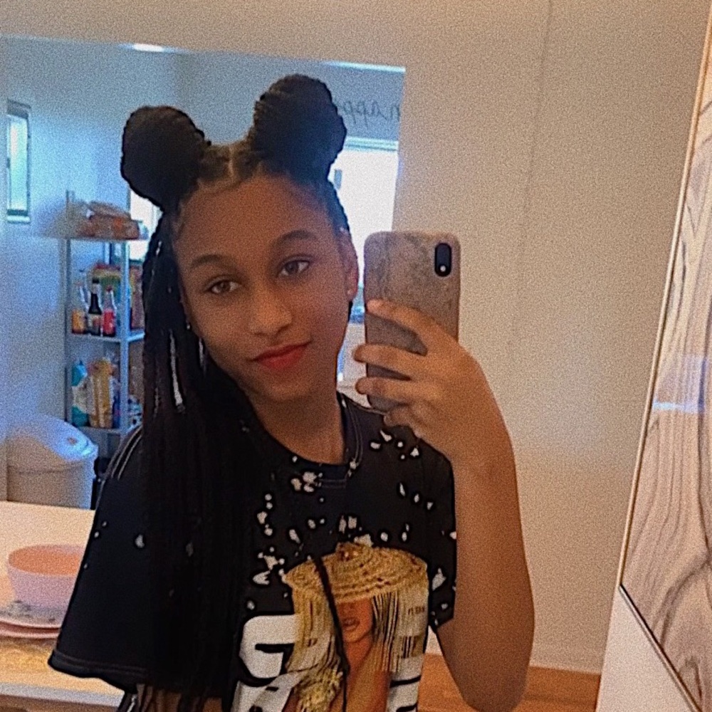 Meet your Posher, Quenteya